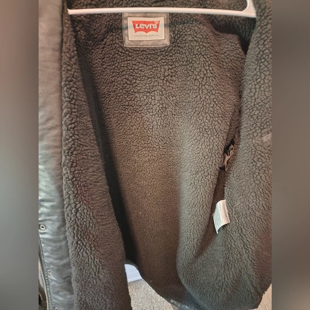 Preowned Levi's Faux leather‎ and sherpa jacket
